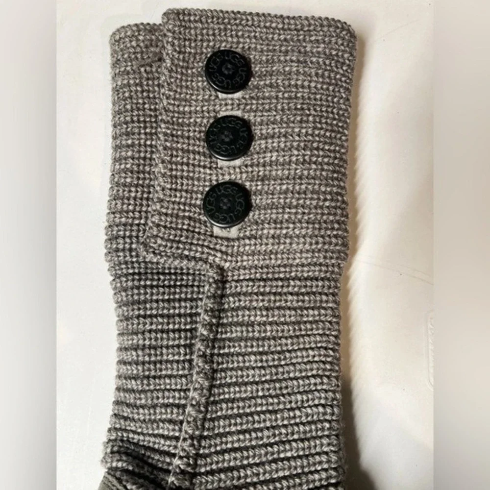 UGG Australia Women's Gray Knit Button Boots Size‎ 7 Right & Size 8 Left